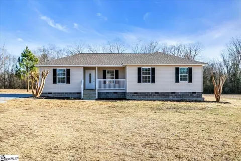 2515 Trail Rd, Belton, SC 29627