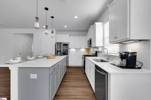 Kitchen - 209 Grassy Creek Way, Pendleton, SC 29670 photo 2 of 4
