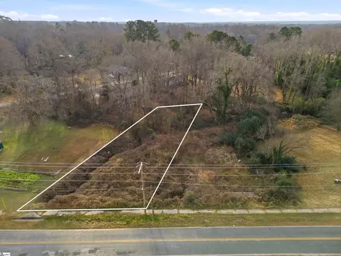 427 W Hayne St, Woodruff, SC 29388
