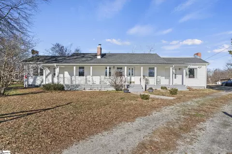 111 Fairview Church Rd, Fountain Inn, SC 29644