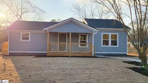 335 Blue Ridge Cir, Belton, SC 29627