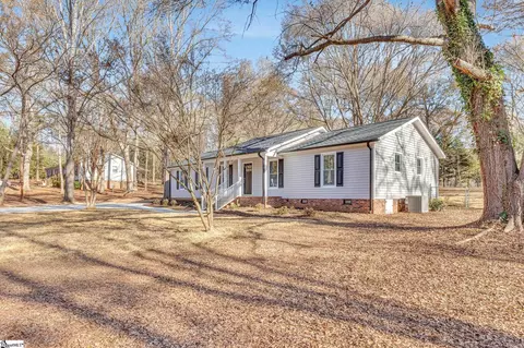 901 Standing Springs Rd, Greenville, SC 29605