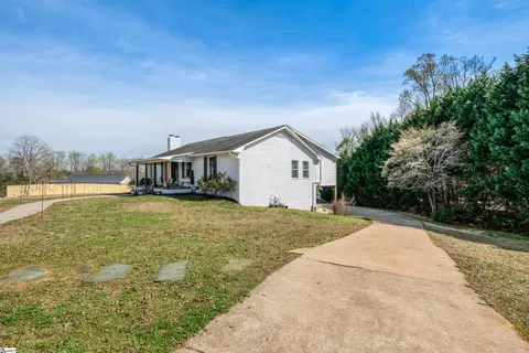 3611 Pennington Rd, Greer, SC 29651 photo 2