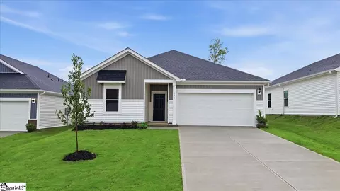 554 Harben Dr, Woodruff, SC 29388