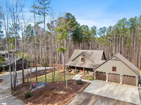 35 Belk Rd, Travelers Rest, SC 29690