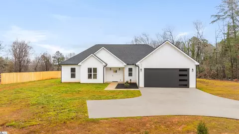 4018 Chesnee Hwy, Chesnee, SC 29323