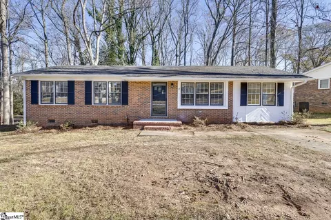 111 Oak Park Dr, Mauldin, SC 29662