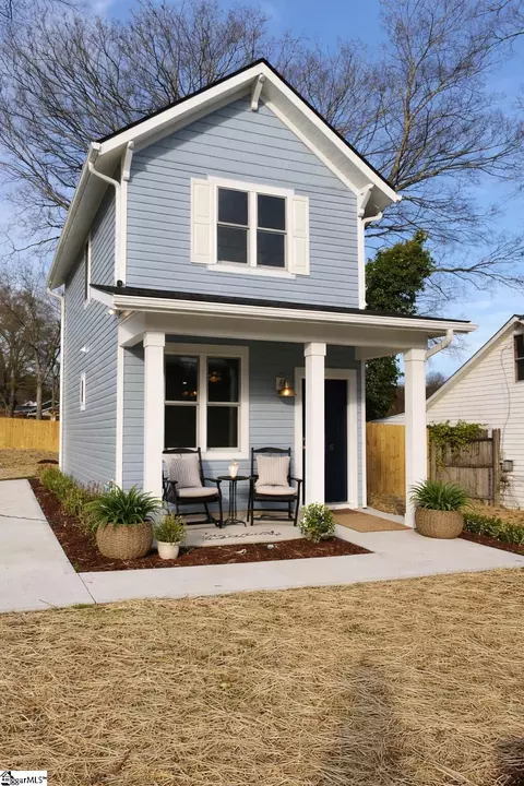 1306 W Bramlett Rd, Greenville, SC 29611