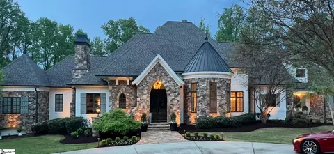 624 Brixton Cir, Simpsonville, SC 29681