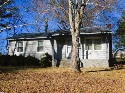 417 Welborn Rd, West Union, SC 29696