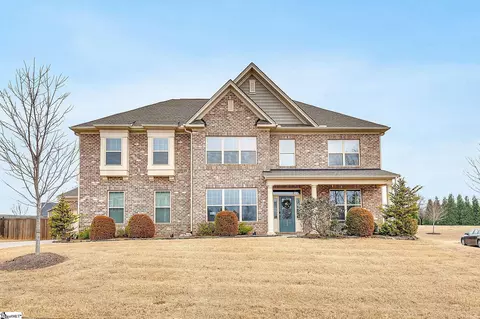 239 Scotts Bluff Dr, Simpsonville, SC 29681