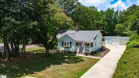 209 Donnan Rd, Taylors, SC 29687