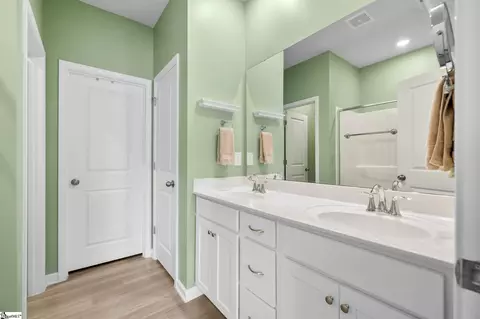 105 Aleppo Ln, Greer, SC 29651 photo 11