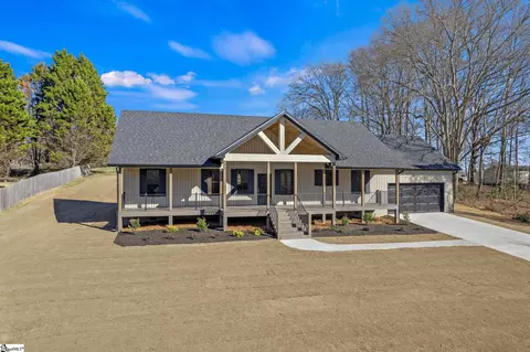 222 Lake Forest Cir, Easley, SC 29642
