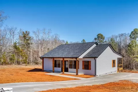 Exterior - 242 Bailey Rd, Buffalo, SC 29321 photo 2 of 5