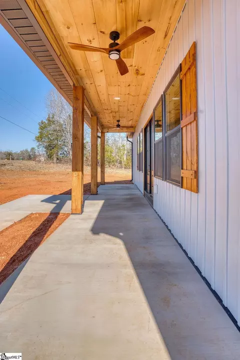 Exterior - 242 Bailey Rd, Buffalo, SC 29321 photo 3 of 5
