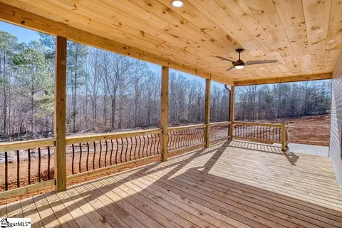 Exterior - 242 Bailey Rd, Buffalo, SC 29321 photo 4 of 5