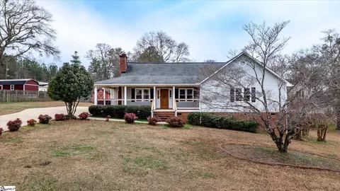 105 Ridgeway Ct, Easley, SC 29640