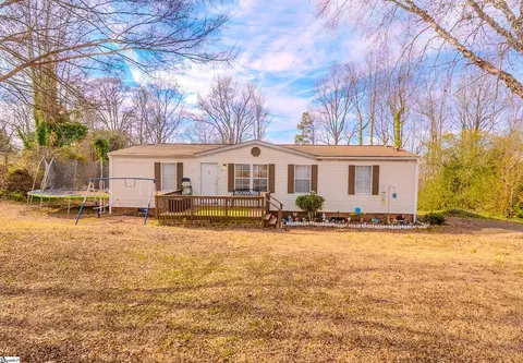 205 Ashwood Ln, Easley, SC 29640
