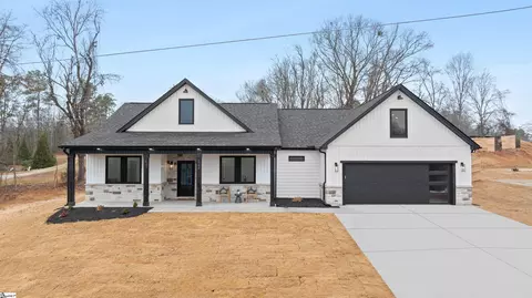 1754 Fish Camp Rd, Chesnee, SC 29323