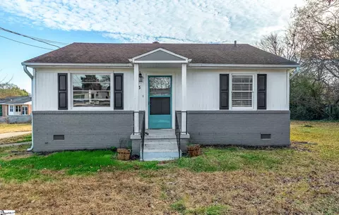 43 N Acres Dr, Greenville, SC 29609