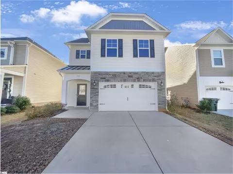 149 Highland Park Ct, Easley, SC 29642
