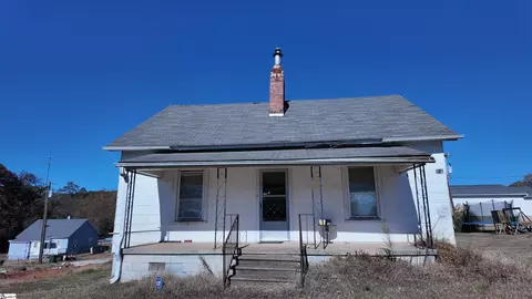 125 S 1st St, Lockhart, SC 29364