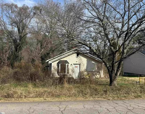 116 Newry Rd, Seneca, SC 29672