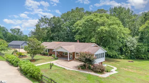 201 Carpenter Dr, Landrum, SC 29356