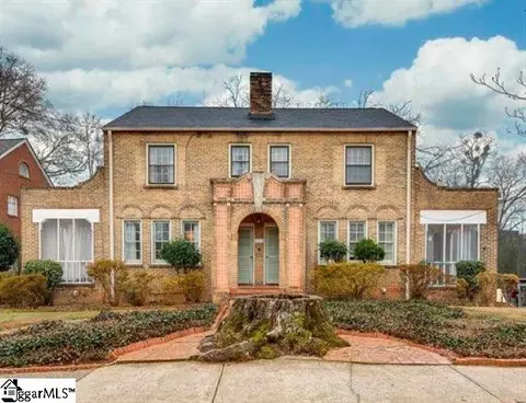 106 Earle St, Greenville, SC 29609