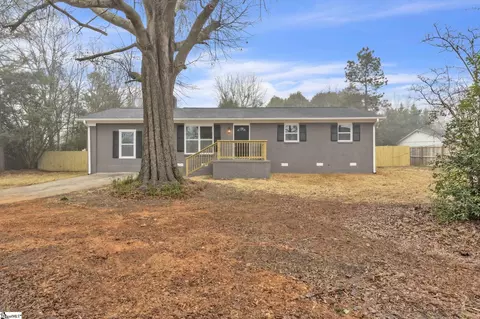 5 George St, Honea Path, SC 29654