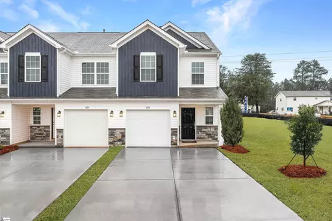 608 Curry Ct, Spartanburg, SC 29301