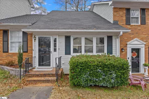 31 Somersett Dr, Spartanburg, SC 29301