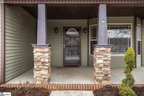 Exterior - 55 Nautical Dr, Greer, SC 29650 photo 5 of 6