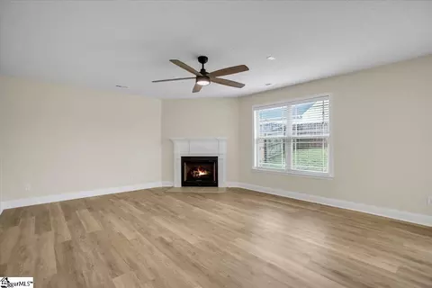 Living - 55 Nautical Dr, Greer, SC 29650 photo 7 of 8