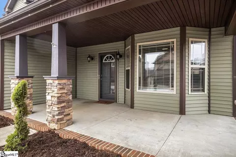 Exterior - 55 Nautical Dr, Greer, SC 29650 photo 4 of 6