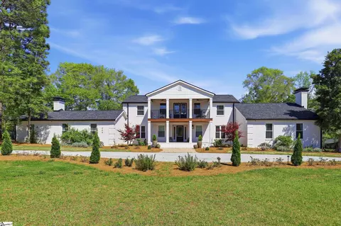 405 Foot Hills Rd, Greenville, SC 29617