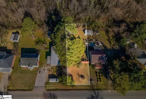 125 Somerset St, Greenville, SC 29611
