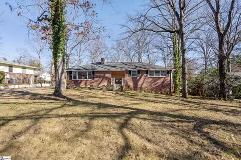 24 Windemere Dr, Greenville, SC 29615