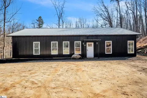292 Rabbit Rd, Travelers Rest, SC 29690