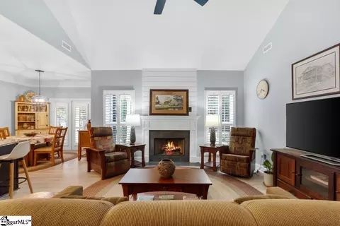 66 Dendy St, Pelzer, SC 29669 photo 3