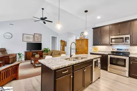 66 Dendy St, Pelzer, SC 29669 photo 12