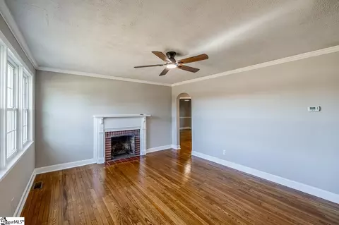Living - 2502 Whitehall Ave, Anderson, SC 29621 photo 5 of 9