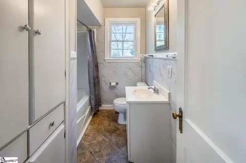 Bath - 2502 Whitehall Ave, Anderson, SC 29621 photo 1 of 3