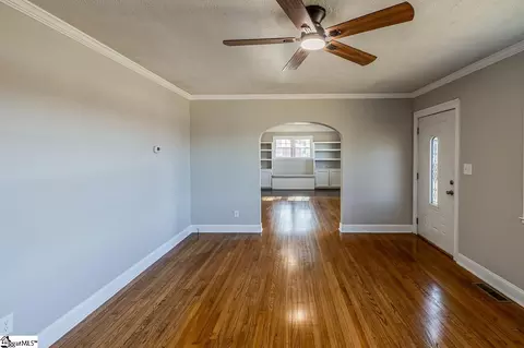 Living - 2502 Whitehall Ave, Anderson, SC 29621 photo 8 of 9