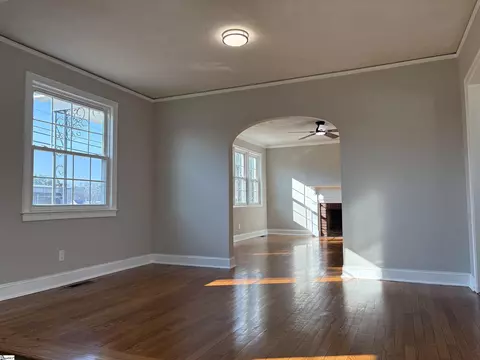 Living - 2502 Whitehall Ave, Anderson, SC 29621 photo 1 of 9