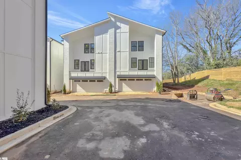 111 Lepak Ln, Greenville, SC 29605
