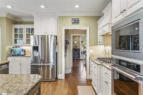 Kitchen - 205 Doonbeg Ct, Simpsonville, SC 29681 photo 5 of 6
