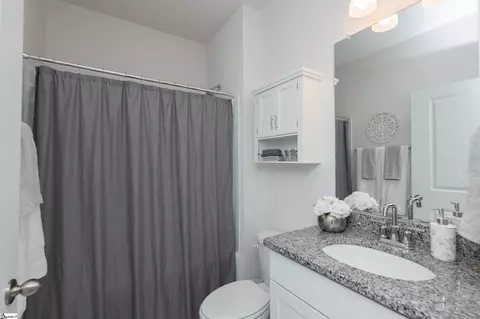 Bath - 535 Yellow Fox Rd, Greer, SC 29650 photo 1 of 4