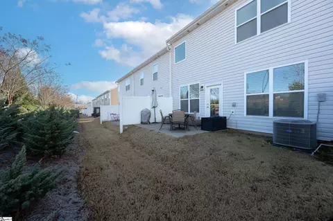 Exterior - 535 Yellow Fox Rd, Greer, SC 29650 photo 3 of 4